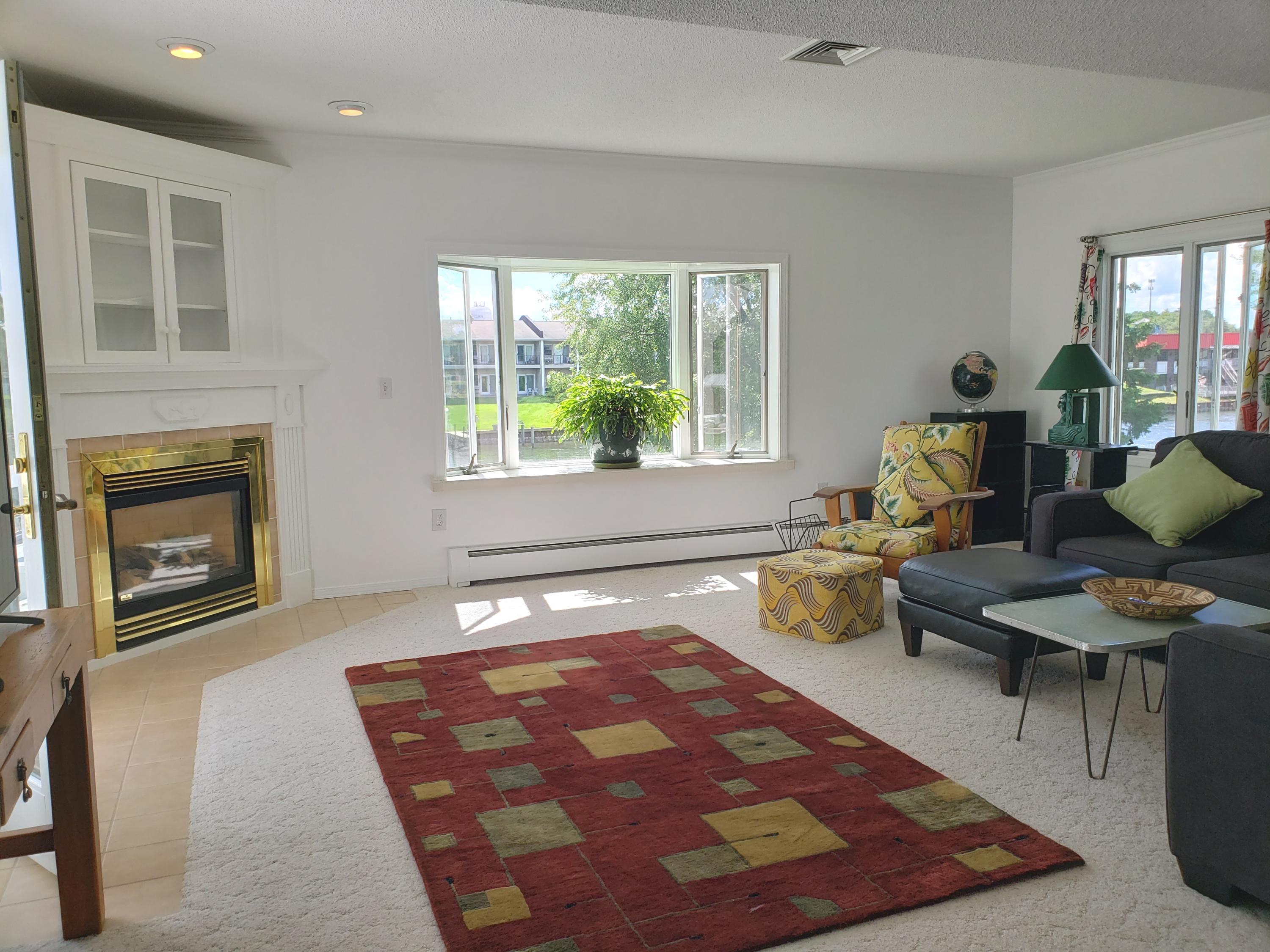 216 Riverside Drive Cheboygan, MI 49721 - Photo 5 of 61 Gallery Image 5