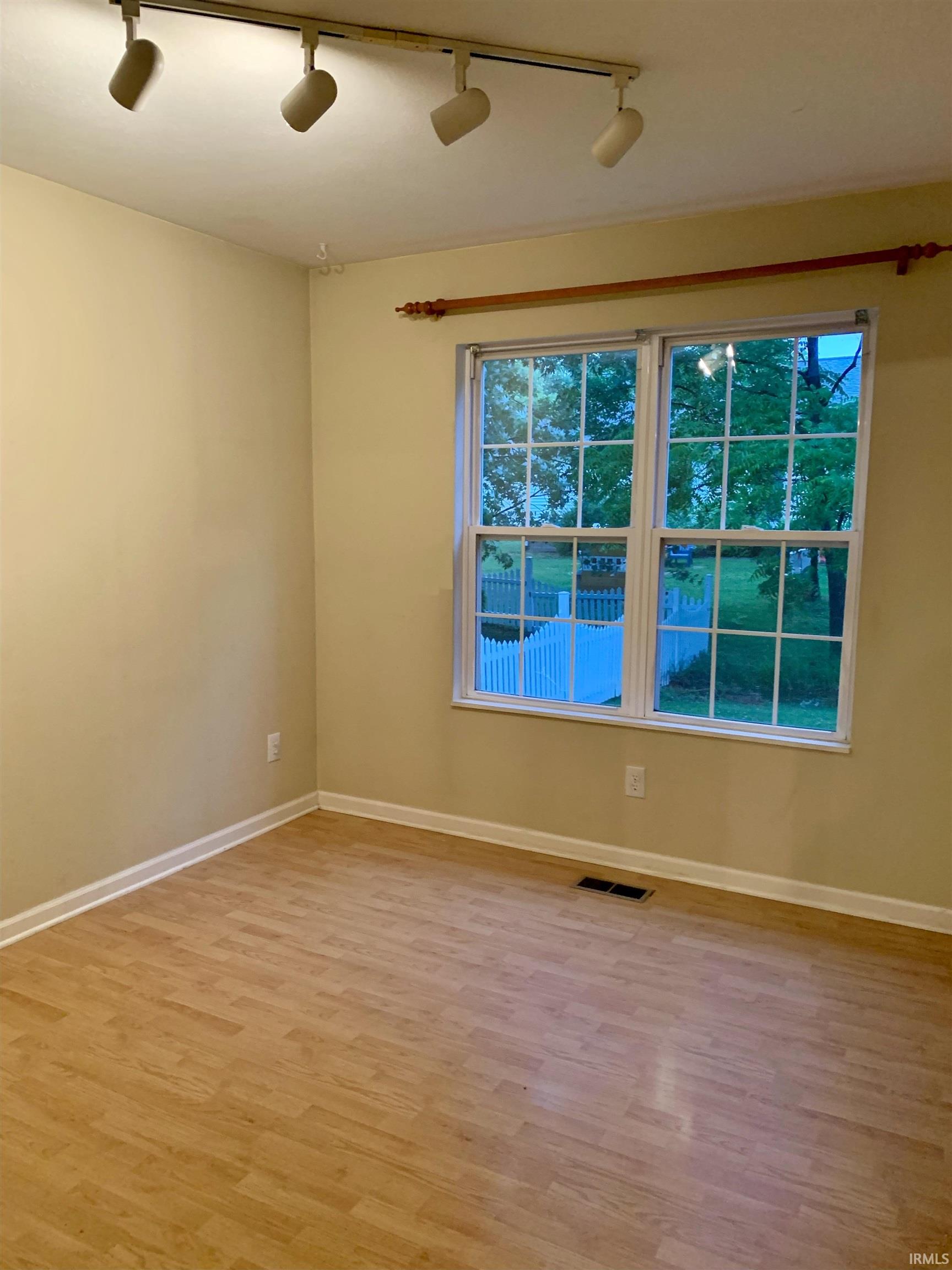 3882 Claybridge Drive Bloomington, IN 47401 - Photo 4 of 15