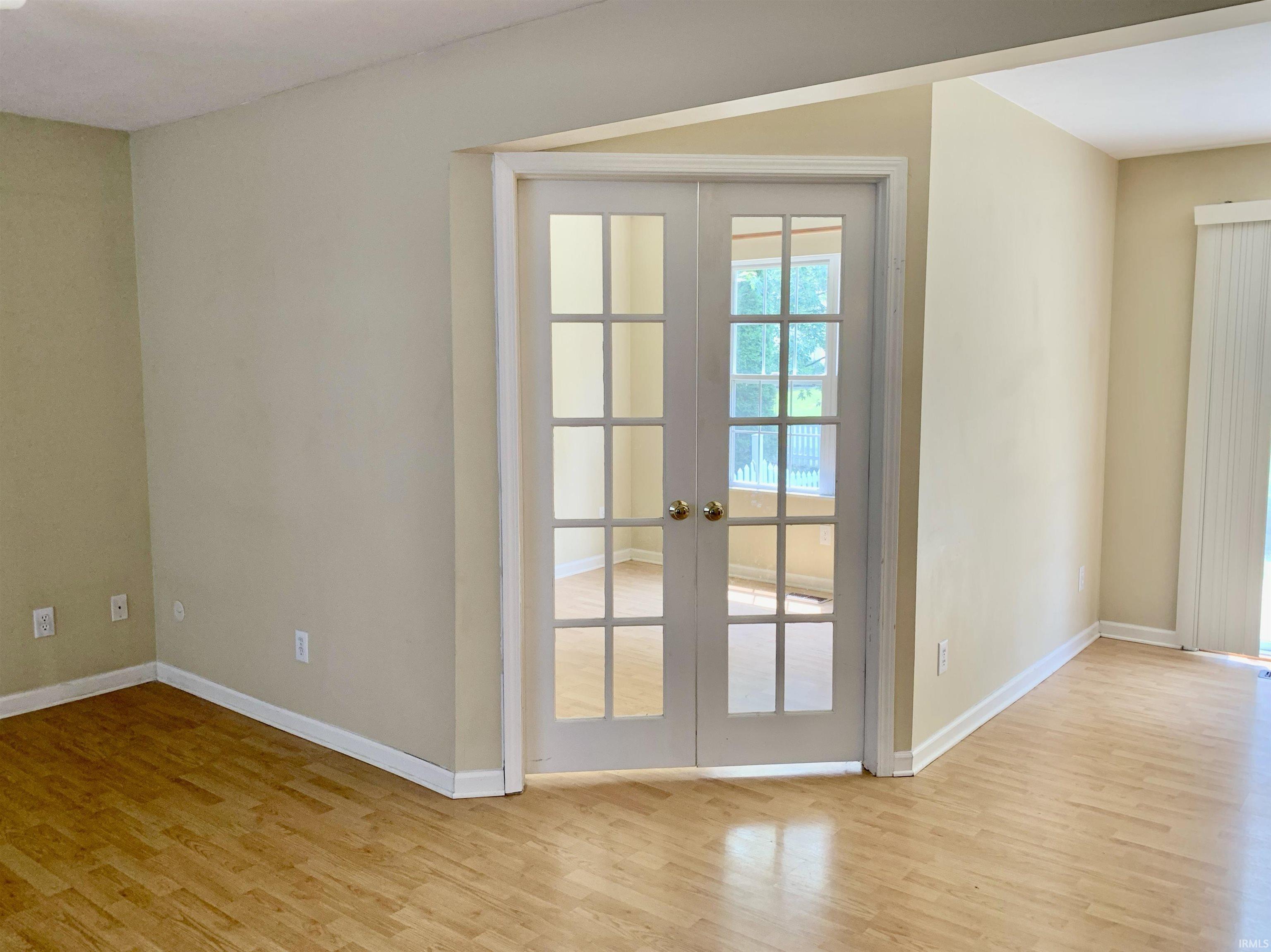 3882 Claybridge Drive Bloomington, IN 47401 - Photo 9 of 15