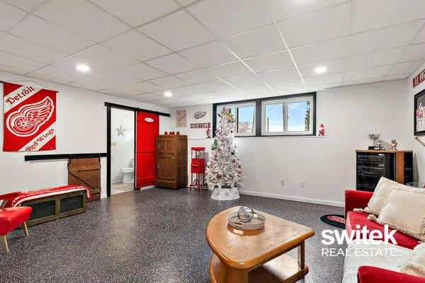 $920,000 | 9750 Meadow Valley, Caledonia, MI 49316