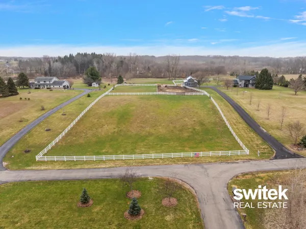 $920,000 | 9750 Meadow Valley, Caledonia, MI 49316