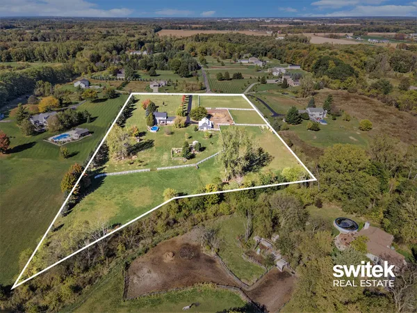 $920,000 | 9750 Meadow Valley, Caledonia, MI 49316