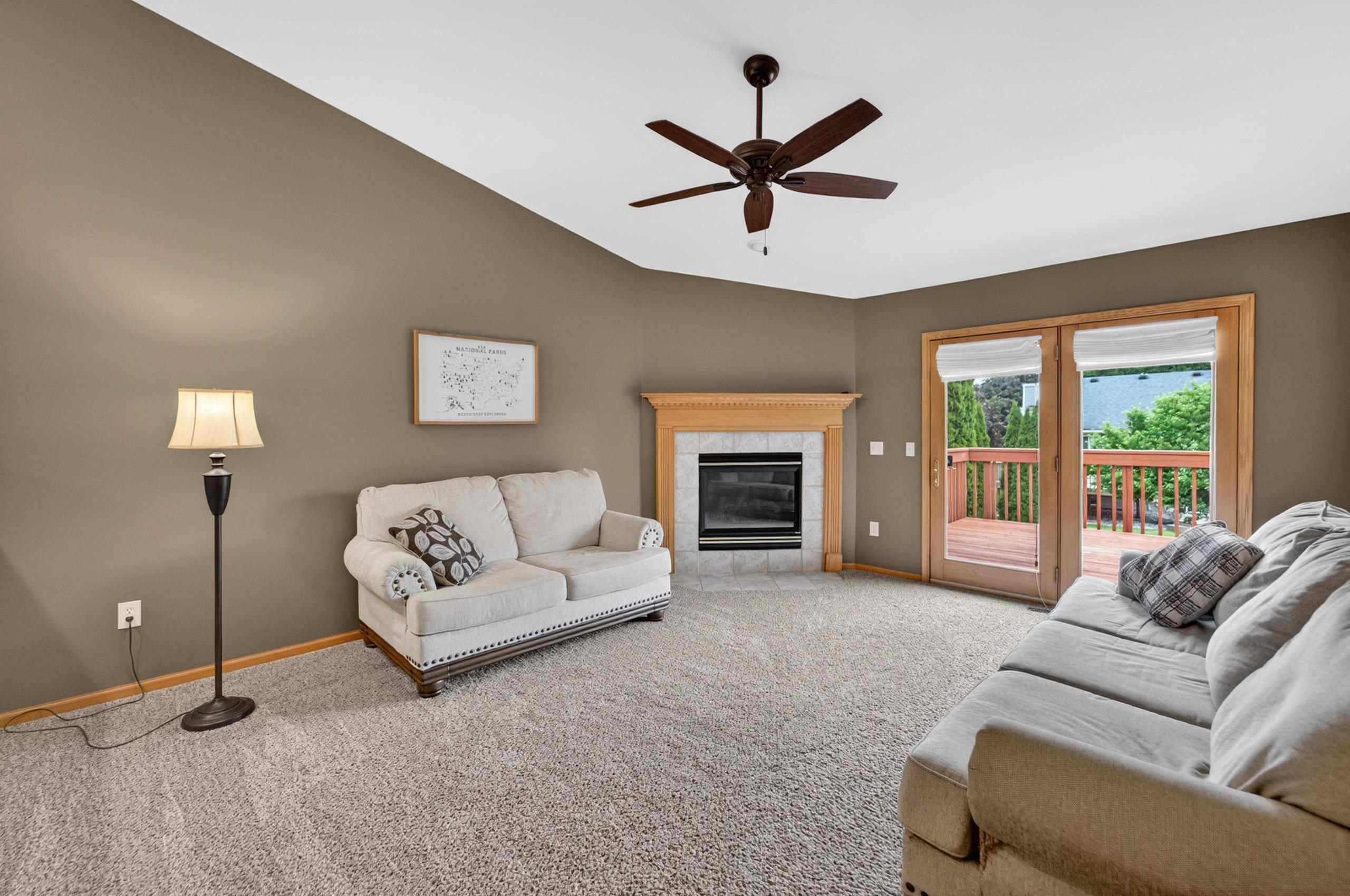 467 Sherbrooke Drive Sun Prairie, WI 53590 - Photo 10 of 27