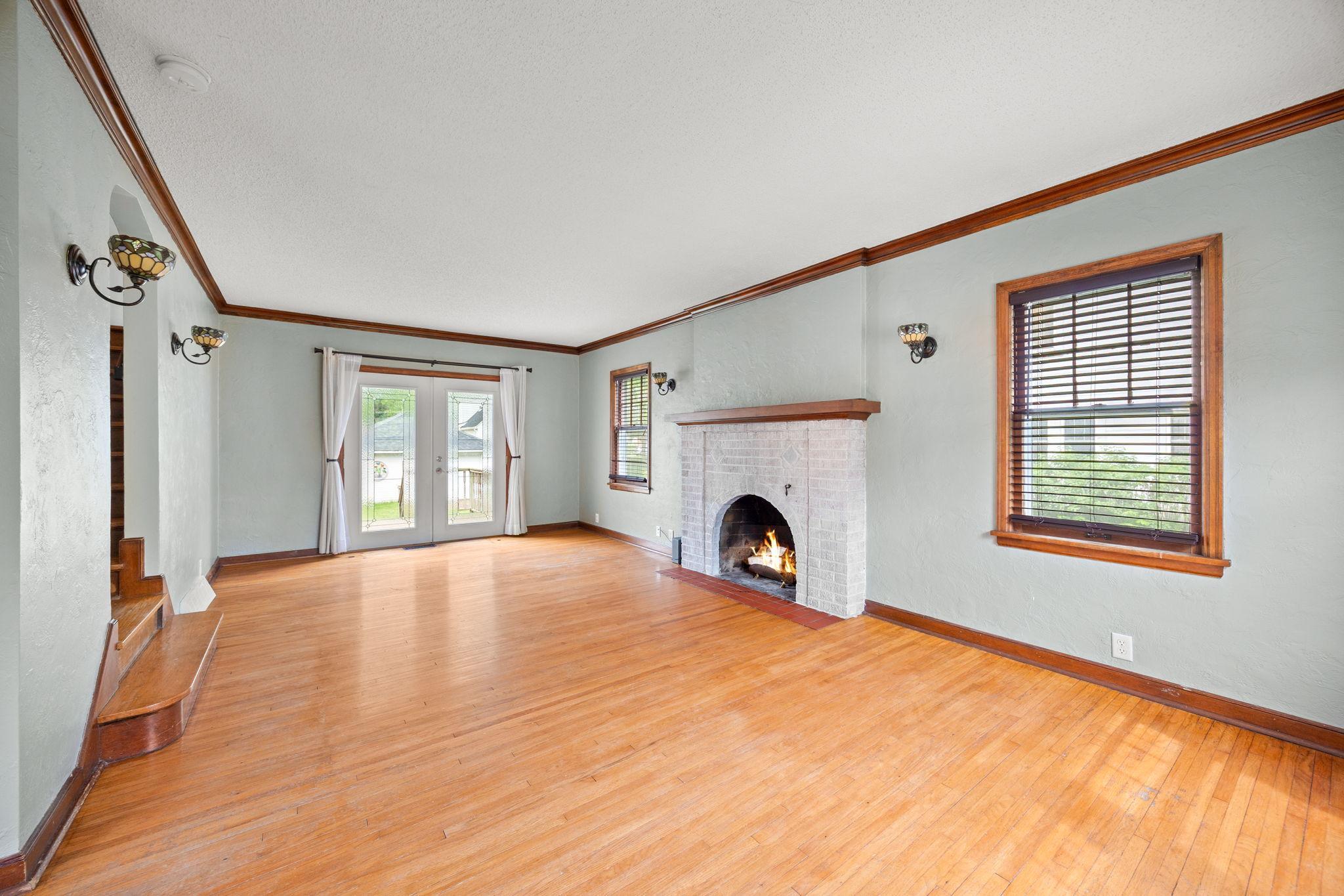 506 Lynn Road Southwest Hutchinson, MN 55350 - Photo 4 of 26