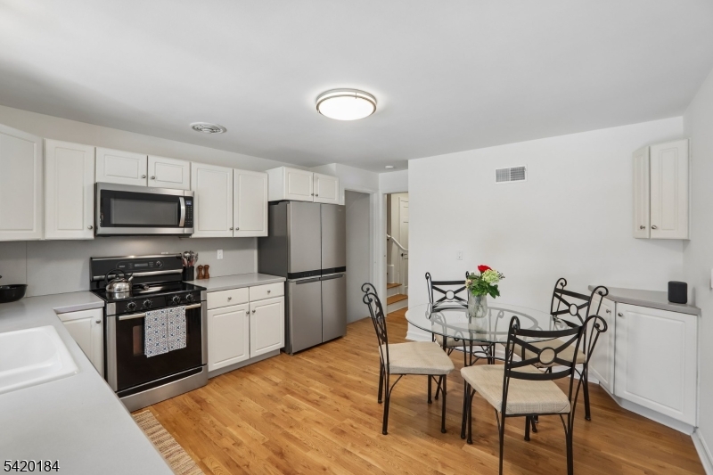 735 Radley Road Westfield, NJ 07090 - Photo 11 of 47