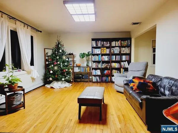 $5,150 | 217 Rockland Avenue, Norwood, NJ 07648