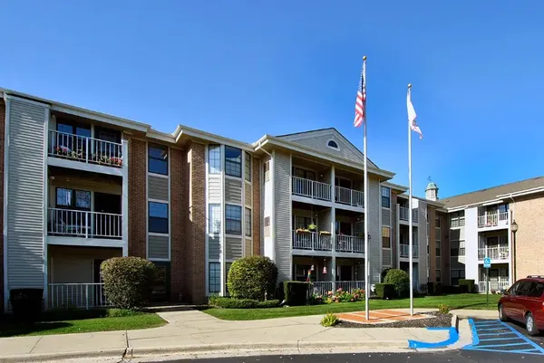 $1,404 | 3900 Aspen Drive, Port Huron, MI 48060