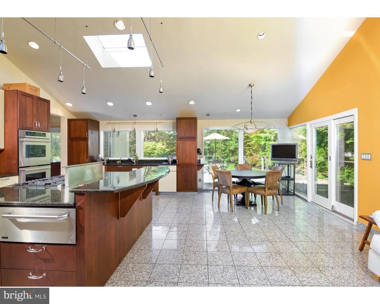 924 Roscommon Road Bryn Mawr, PA 19010 - Photo 15 of 19 Kitchen with Breakfast area