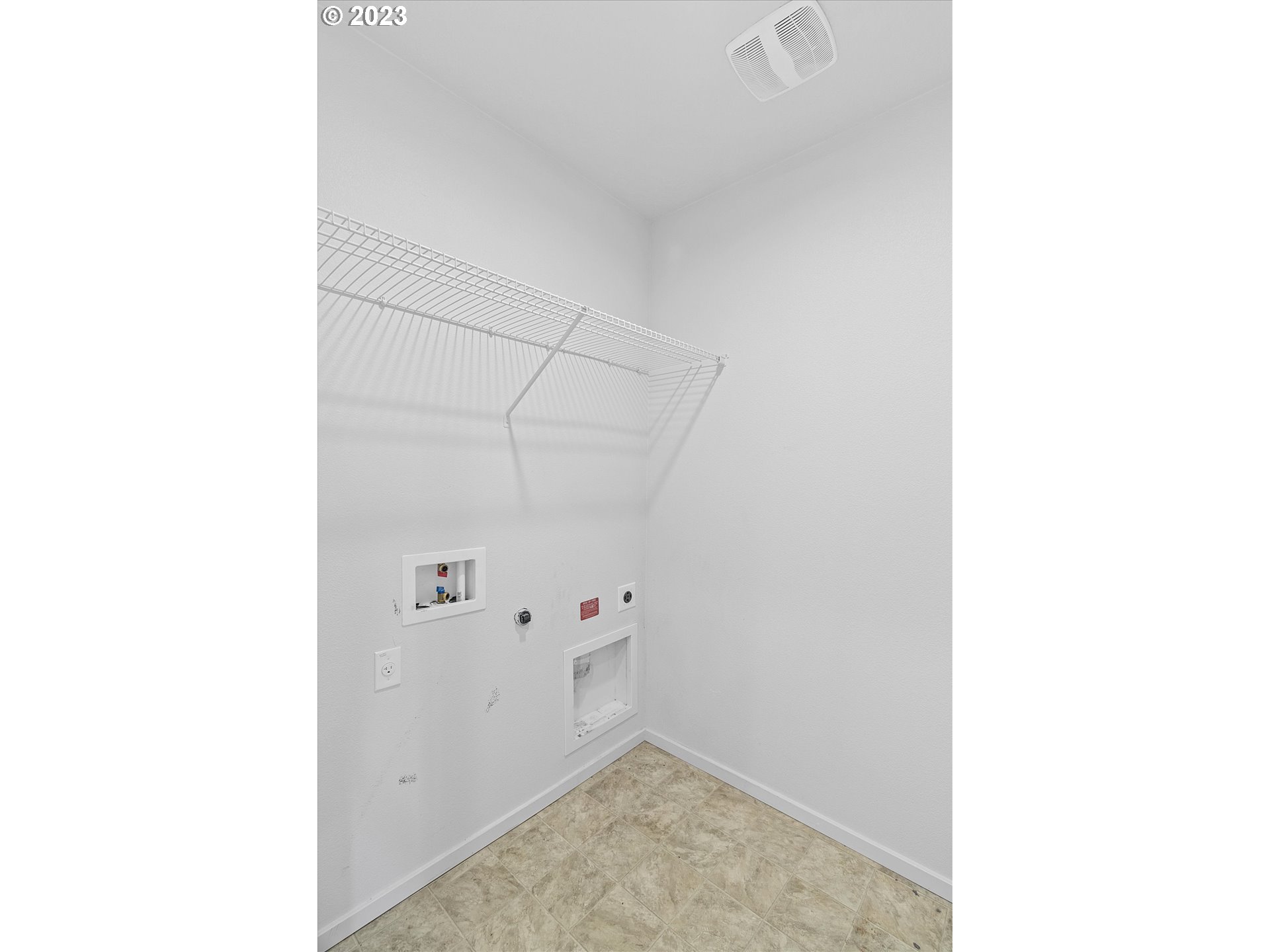 2240 Southeast 16th Street Gresham, OR 97080 - Photo 17 of 36 a view of a room with shelf