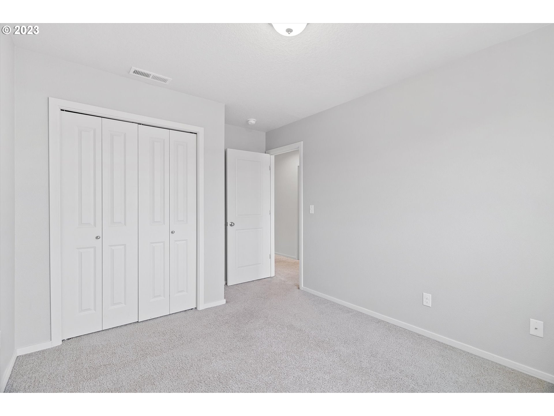 2240 Southeast 16th Street Gresham, OR 97080 - Photo 23 of 36 a view of an empty room