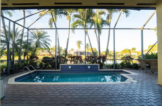 $585,000 | 8601 Via Grande East, Wellington, FL 33411