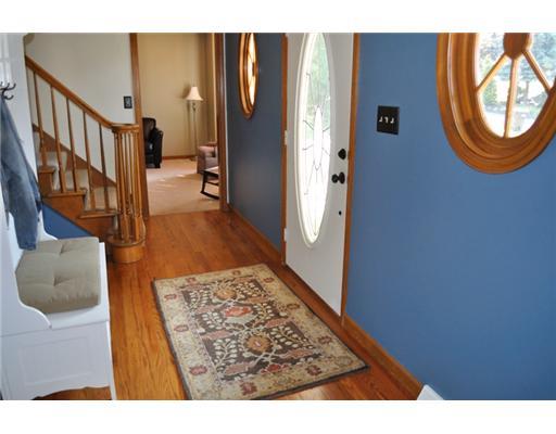 360 Pinkerton Road Wexford, PA 15090 - Photo 2 of 18 Entry/Foyer. Entry Way with Hardwood Flooring