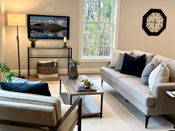 $2,995 | 64 Holten Street, Unit 403, Danvers, MA 01923