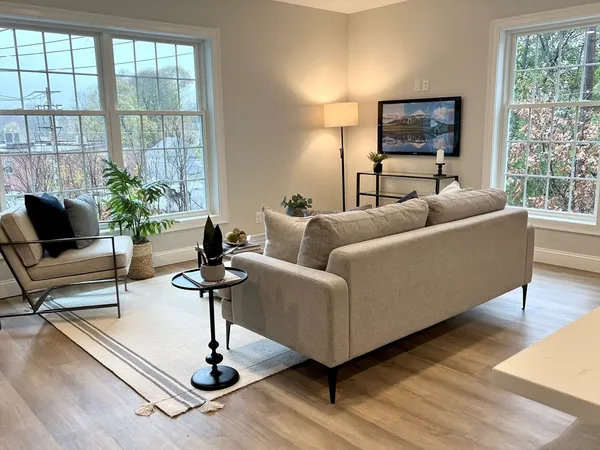 $2,995 | 64 Holten Street, Unit 403, Danvers, MA 01923