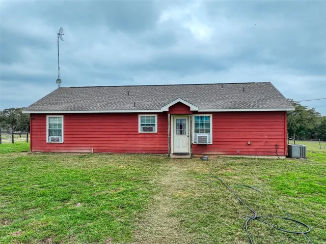 $477,500 | 2465 County Road 314, Rockdale, TX 76567