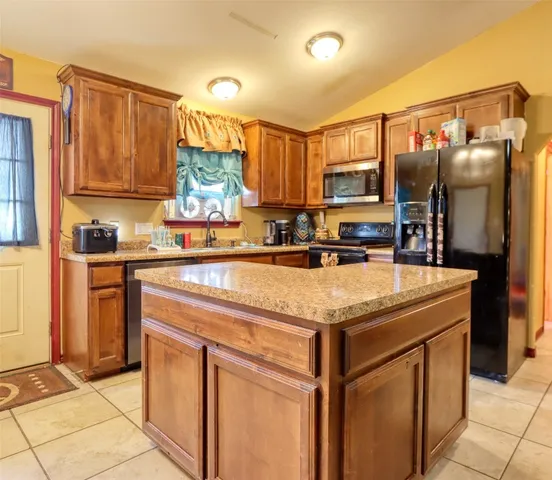 $477,500 | 2465 County Road 314, Rockdale, TX 76567