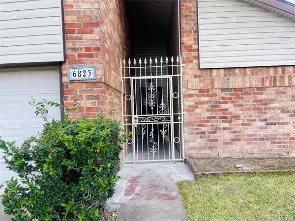 $1,700 | 6823 Songbrook Drive, Houston, TX 77083