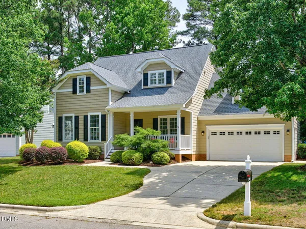 $625,000 | 1304 Applethorn Drive, Apex, NC 27502