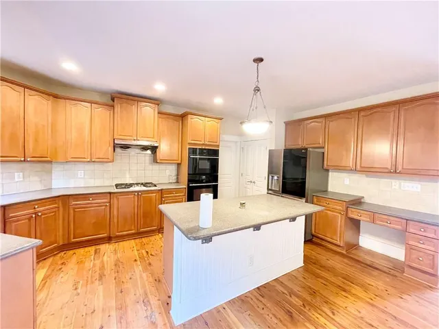 $3,585 | 555 Vinings Springs Drive Southeast, Mableton, GA 30126