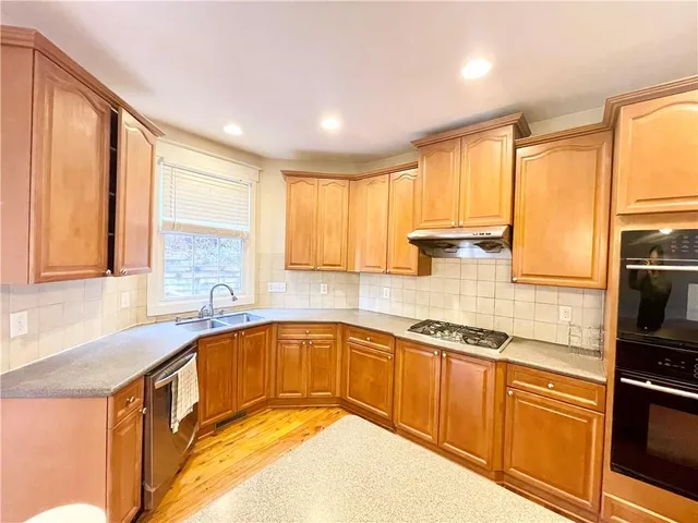 $3,585 | 555 Vinings Springs Drive Southeast, Mableton, GA 30126