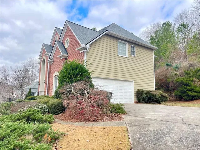 $3,585 | 555 Vinings Springs Drive Southeast, Mableton, GA 30126