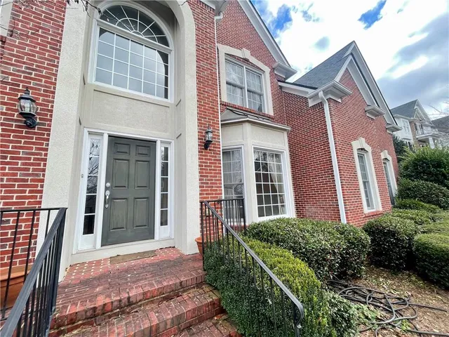 $3,585 | 555 Vinings Springs Drive Southeast, Mableton, GA 30126