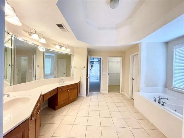 $3,585 | 555 Vinings Springs Drive Southeast, Mableton, GA 30126