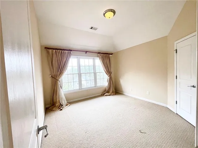 $3,585 | 555 Vinings Springs Drive Southeast, Mableton, GA 30126