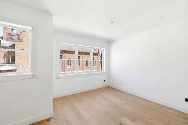 $659,900 | 13 Elizabeth Lane, Unit 13, Easthampton, MA 01027