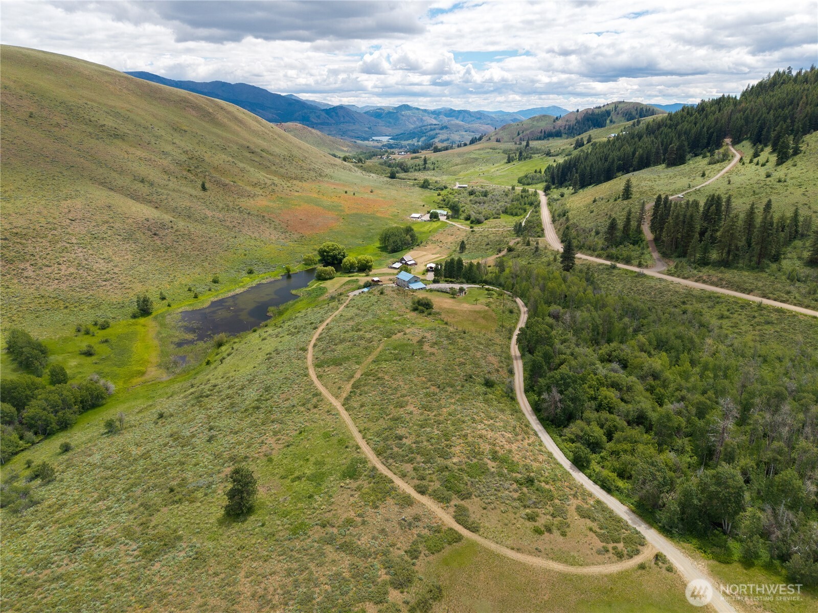 494 Rendezvous Road Winthrop, WA 98862 - Photo 4 of 40