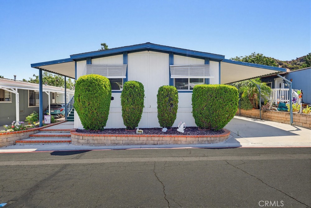 31244 North Lakehills Road Castaic, CA 91384 - Photo 3 of 72 Front