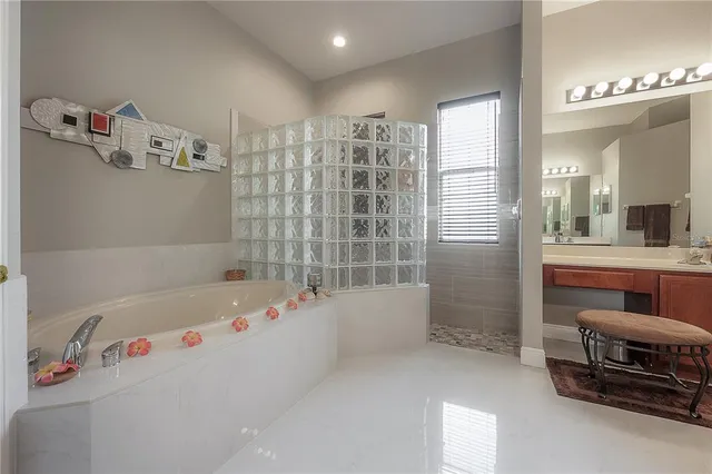 $775,000 | 18434 Eastwyck Drive, Tampa, FL 33647