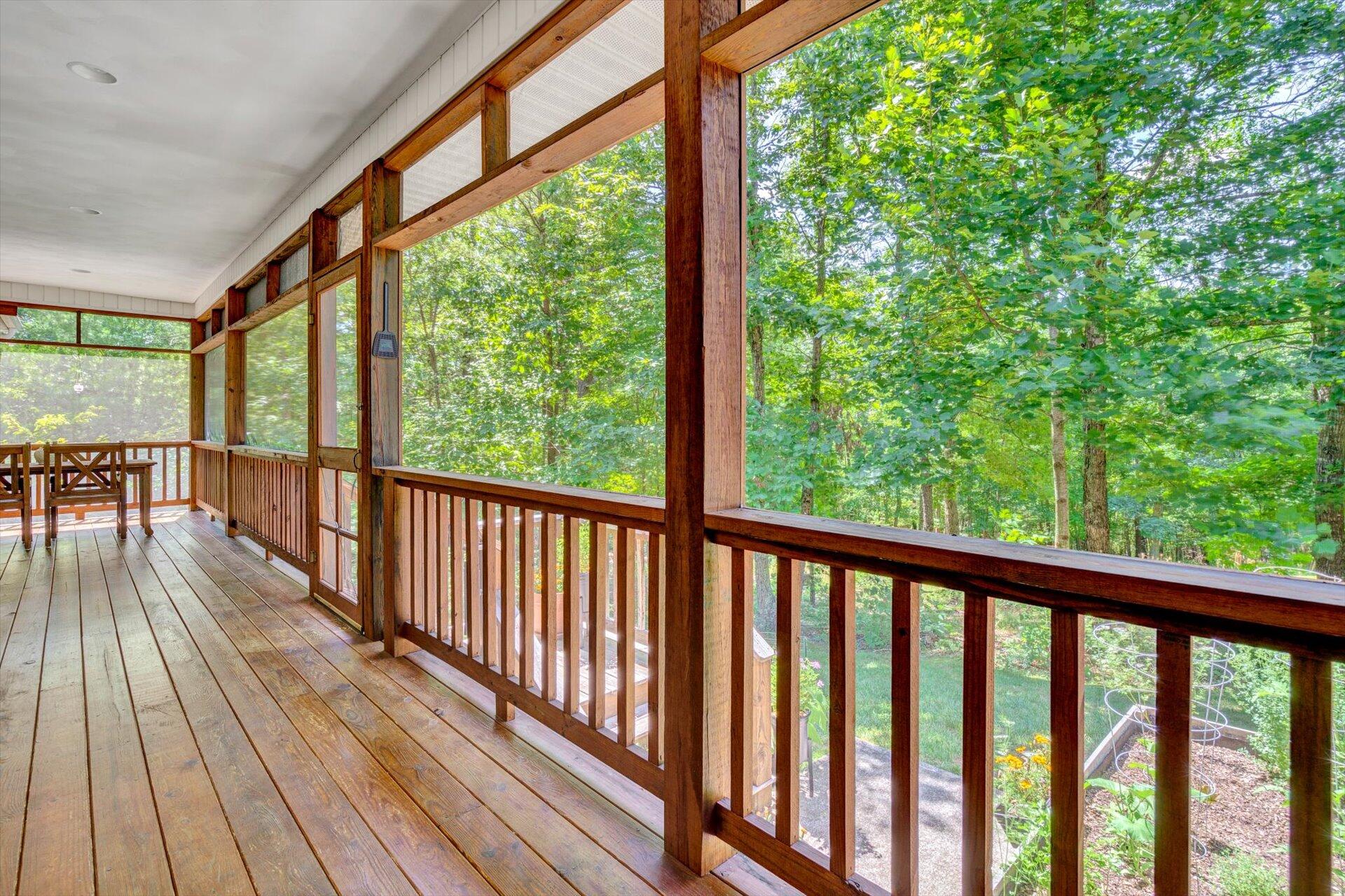 2795 New Ridge Road Elliston, VA 24087 - Photo 34 of 46 a view of balcony with wooden floor