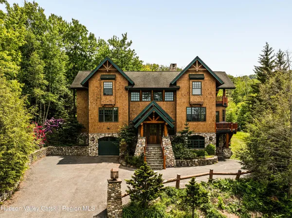 $3,649,000 | 6 White Way, Windham, NY 12496