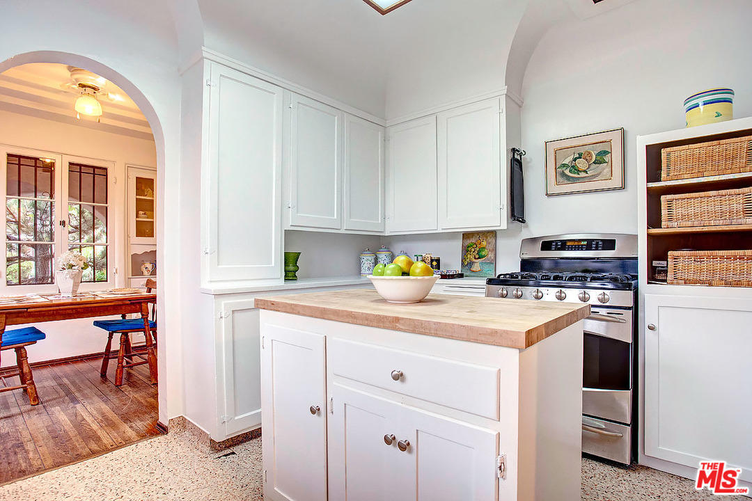 2911 West 77th Street Inglewood, CA 90305 - Photo 14 of 24