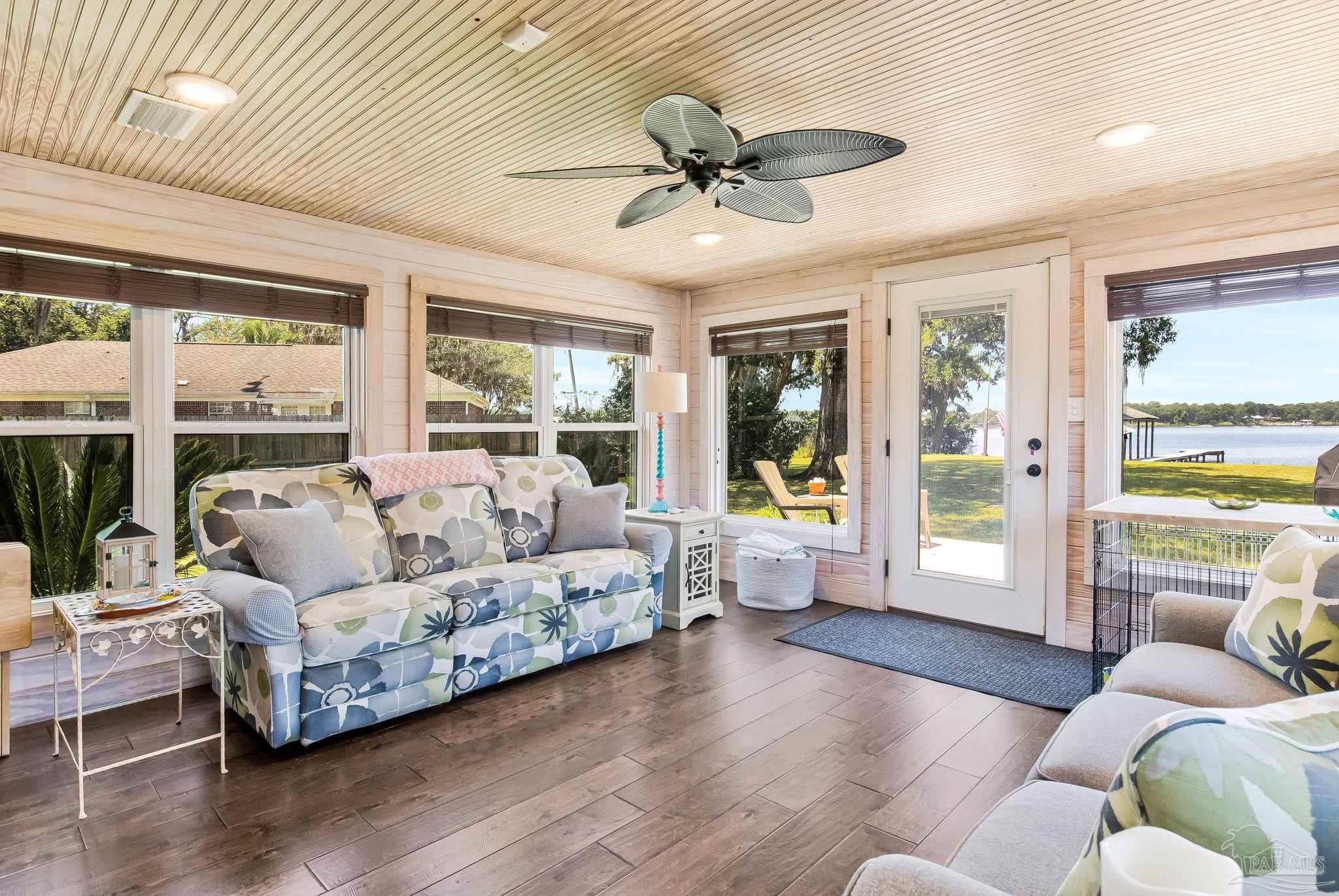 7631 Petersen Point Road Milton, FL 32583 - Photo 13 of 72