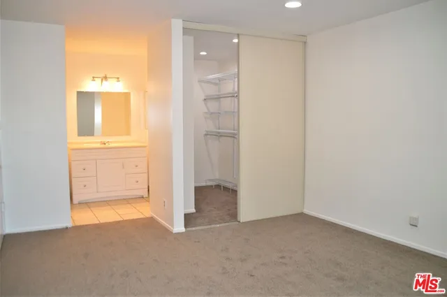 $3,250 | 6050 Canterbury Drive, Unit F205, Culver City, CA 90230