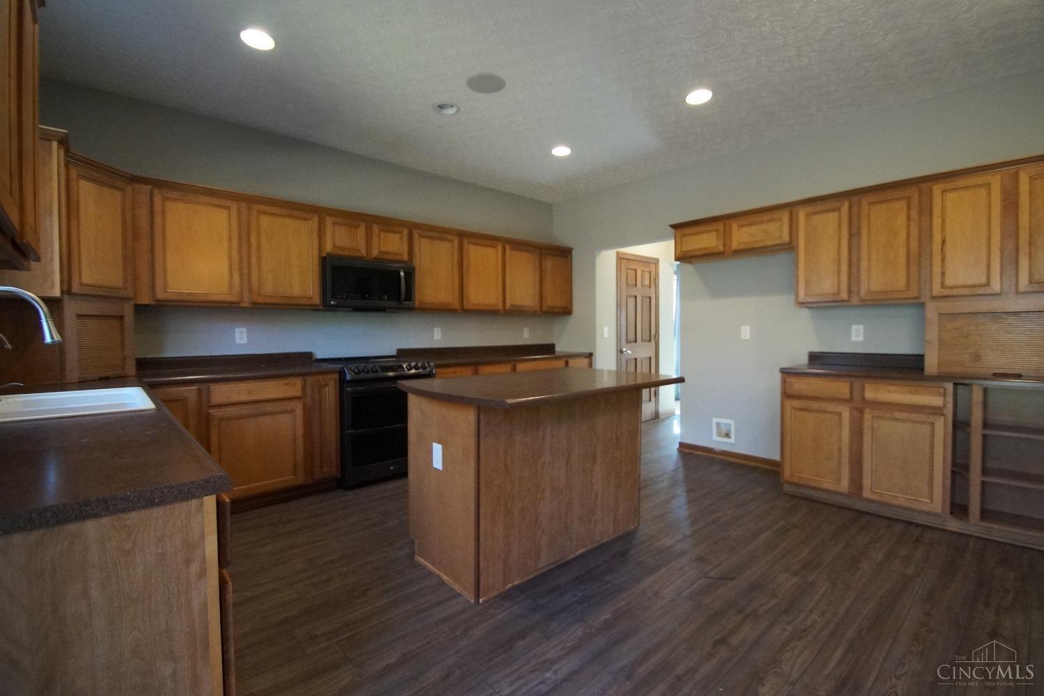 4850 Klatte Road Cincinnati, OH 45244 - Photo 44 of 47 Gallery Image 44