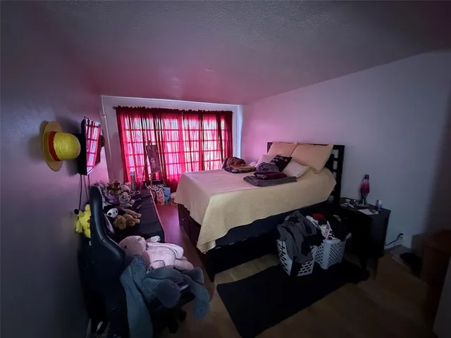 $1,600 | 1300 Northeast 191st Street, Unit 305, Miami, FL 33179