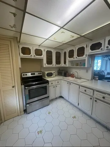 $1,600 | 1300 Northeast 191st Street, Unit 305, Miami, FL 33179