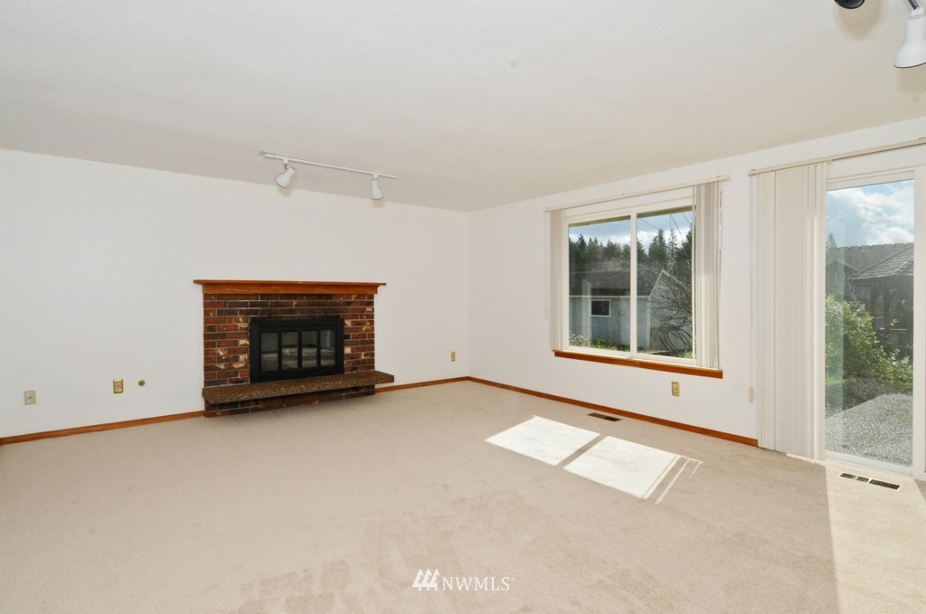 2430 191st Street Southeast Bothell, WA 98012 - Photo 11 of 15 Gallery Image 11