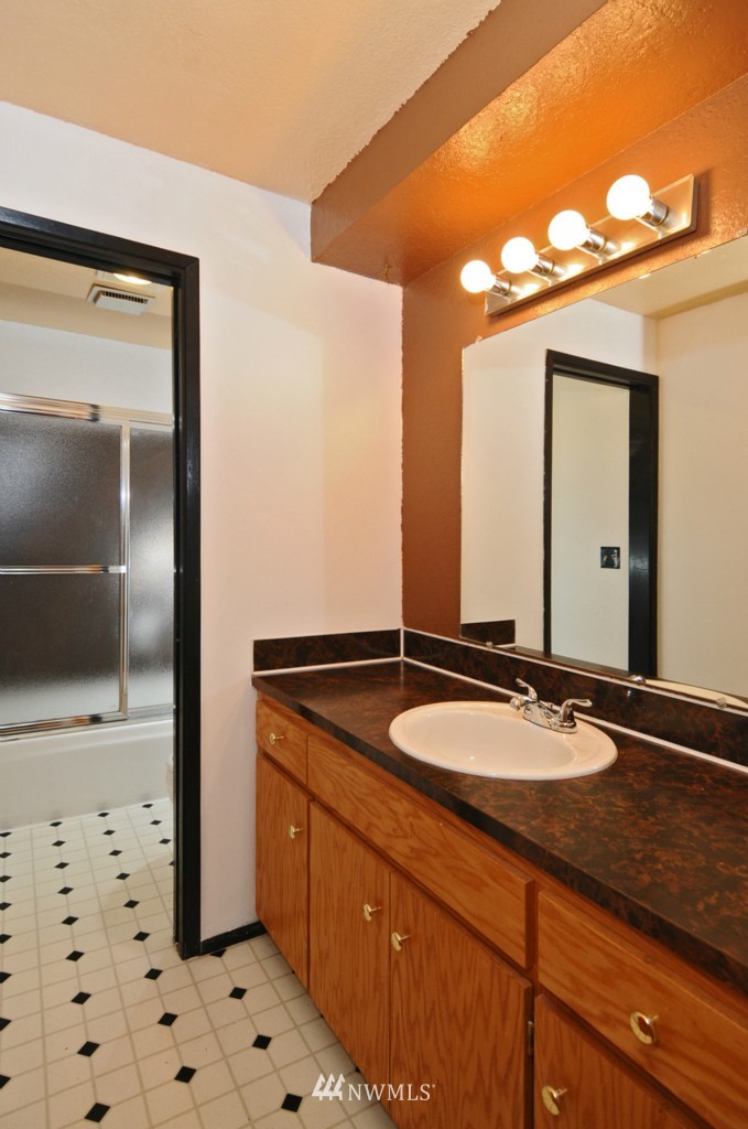 2430 191st Street Southeast Bothell, WA 98012 - Photo 12 of 15 Gallery Image 12
