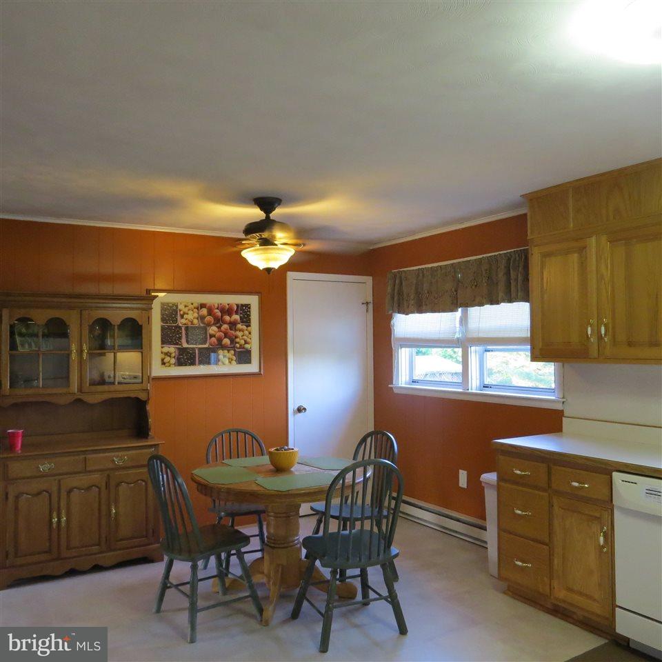2050 Taneytown Road Gettysburg, PA 17325 - Photo 5 of 27 Gallery Image 5