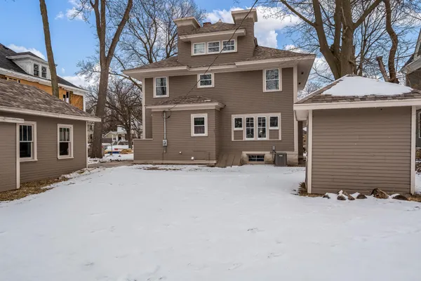 $499,900 | 808 Park Beloit Wi 53511, Beloit, WI 53511