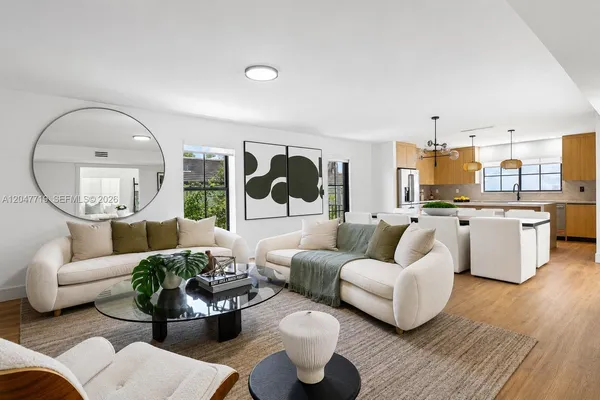 $2,590,000 | 7811 Carlyle Avenue, Miami Beach, FL 33141