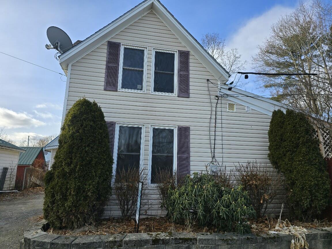 148 Fruit Street Bangor, ME 04401 - Photo 2 of 23 20250104_123737