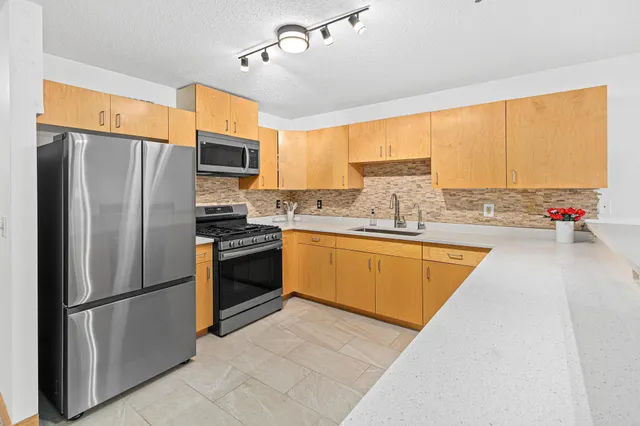 $149,500 | 4845 123rd Street West, Unit 203, Savage, MN 55378