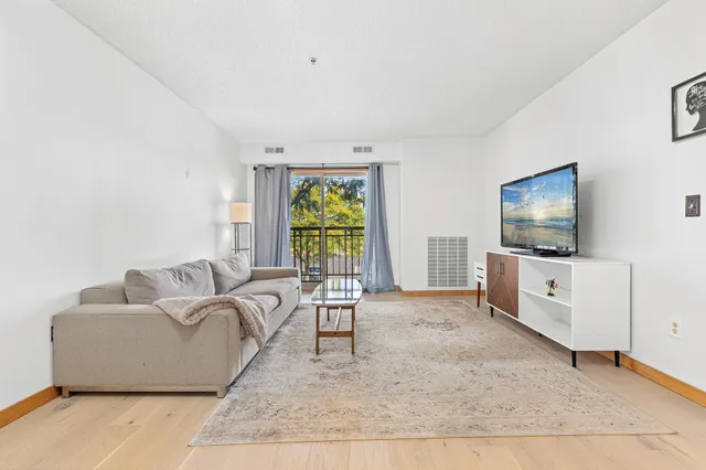 $149,500 | 4845 123rd Street West, Unit 203, Savage, MN 55378