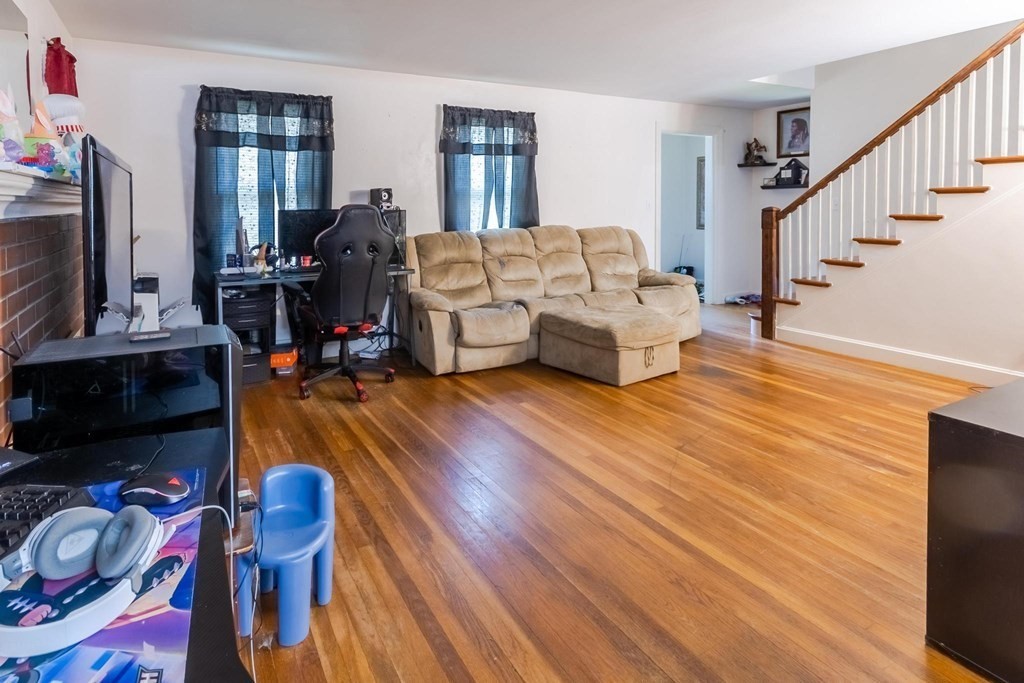55 Old Worcester Road Webster, MA 01570 - Photo 11 of 21 Gallery Image 11