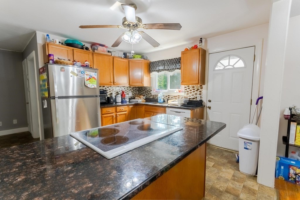 55 Old Worcester Road Webster, MA 01570 - Photo 13 of 21 Gallery Image 13